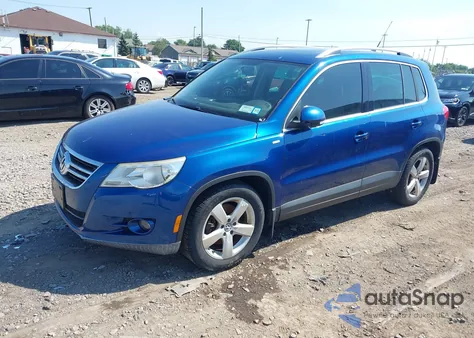 2010 Volkswagen Tiguan Wolfsburg Edition z USA, uszkodzony, nr VIN WVGBV7AX9AW002290